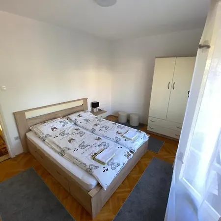 Apartmani Zdenka Pobri Opatija Exterior photo